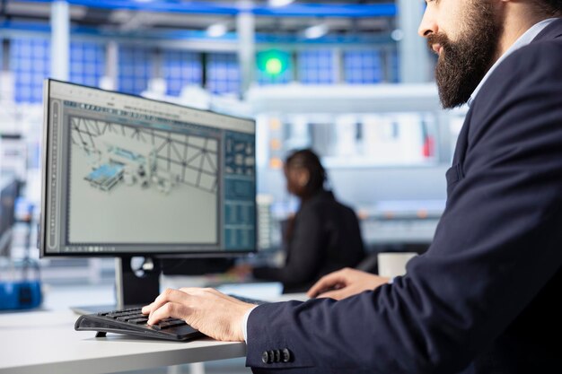 Jak kontenery mogą poprawić bezpieczeństwo i komfort pracy operatorów monitoringu?