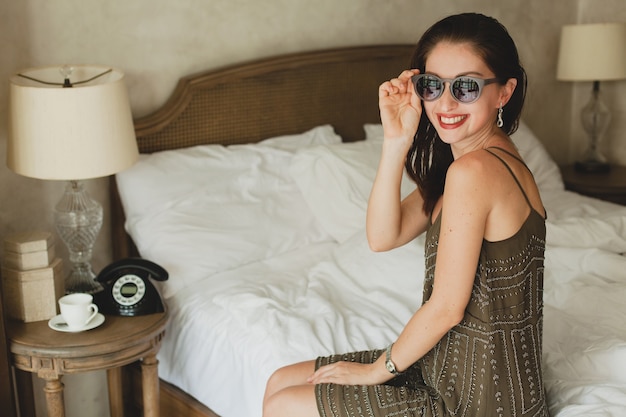 Zalety wełnianych dywanów w aranżacji wnętrz domowych